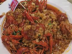 -老街烧烤大排档·地道湖北菜·龙虾馆(汉口火车站店)