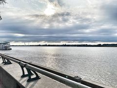 -人民防洪胜利纪念塔