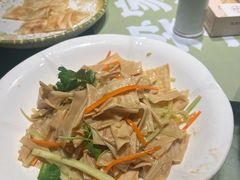 -梁家大院•农家菜(昆山会展中心店)