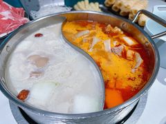 猪手鸳鸯锅-小街猪手(团结湖店)