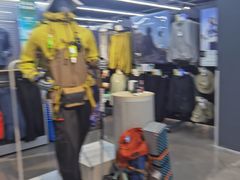 -迪卡侬(大英山店)