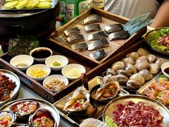 -围炉肉舍•炭烤活鳗•丹东海鲜烤肉(步行街店)