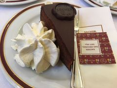 -Cafe Sacher(WIEN)