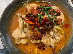 红油跳水美蛙-十面欢腾·海鲜面·台式Bistro(长乐路店)