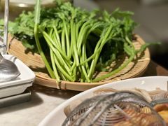 -尚尚仙·酸汤猪手·猪肚鸡火锅(华联万柳购物中心店)