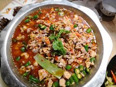 -兔行天下-鸿鹤鲜锅兔(中海国际店)