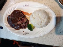 黑椒锅仔牛柳饭-香港新发烧腊茶餐厅(书城店)