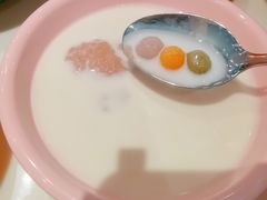 芋圆鲜奶芋泥-拾忆小碗甜品(万达广场店)