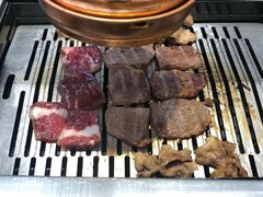 -臻牛烤肉