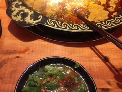 -三道苗苗鱼·美蛙黄辣丁(八里店)