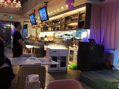 -樱花里音乐餐吧·牛扒椰子鸡(东圃店)