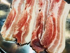五花肉-哈哈碳都·牛肋条无限自助烤肉(台江万达店)