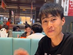 -阿瓦山寨·湘菜现炒·剁椒鱼头王(咸阳总店)