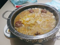 -老码头黑皮肘子锅包肉(赣水路店)