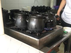 -锅神麻辣烫