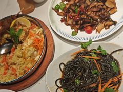 -清真·卡德尔大叔新疆主题餐厅(龙汇路店)