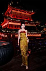 -Renee芮亦婚纱(原丽莎)