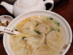 刀鱼馄饨-老半斋(福州路店)