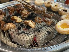 -围炉肉舍•炭烤活鳗•丹东海鲜烤肉(步行街店)