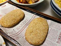 -西湖书堤(平湖八佰伴店)