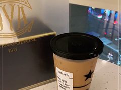 -星巴克(恒隆广场店)