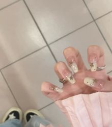 -赢韵美甲美睫瑞士净斑中心