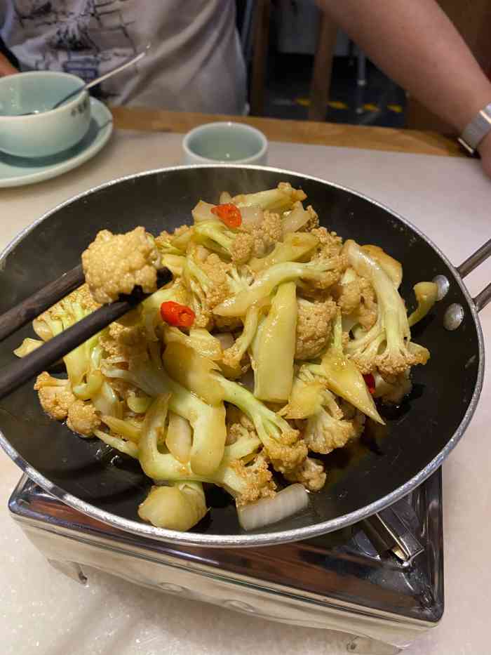 小菜园新徽菜(安庆八佰伴店)-"「红烧凤爪」小菜园必点菜之一~鸡爪