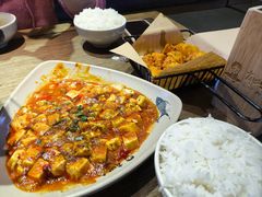 -肖四女乐山跷脚牛肉