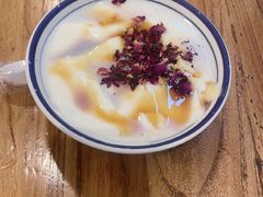 -云阿蛮云南生烫牛肉米线(奉贤路店)