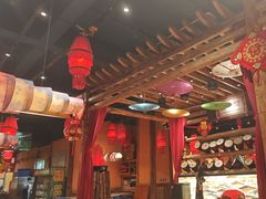 -老滇山寨•云南特色菜•地方菜•民族风情歌舞表演(金碧店)