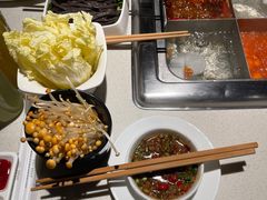 -海底捞火锅鲜切牛肉主题店(长寿路店)
