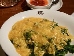 蟹肉扒豆苗-嘉麟楼