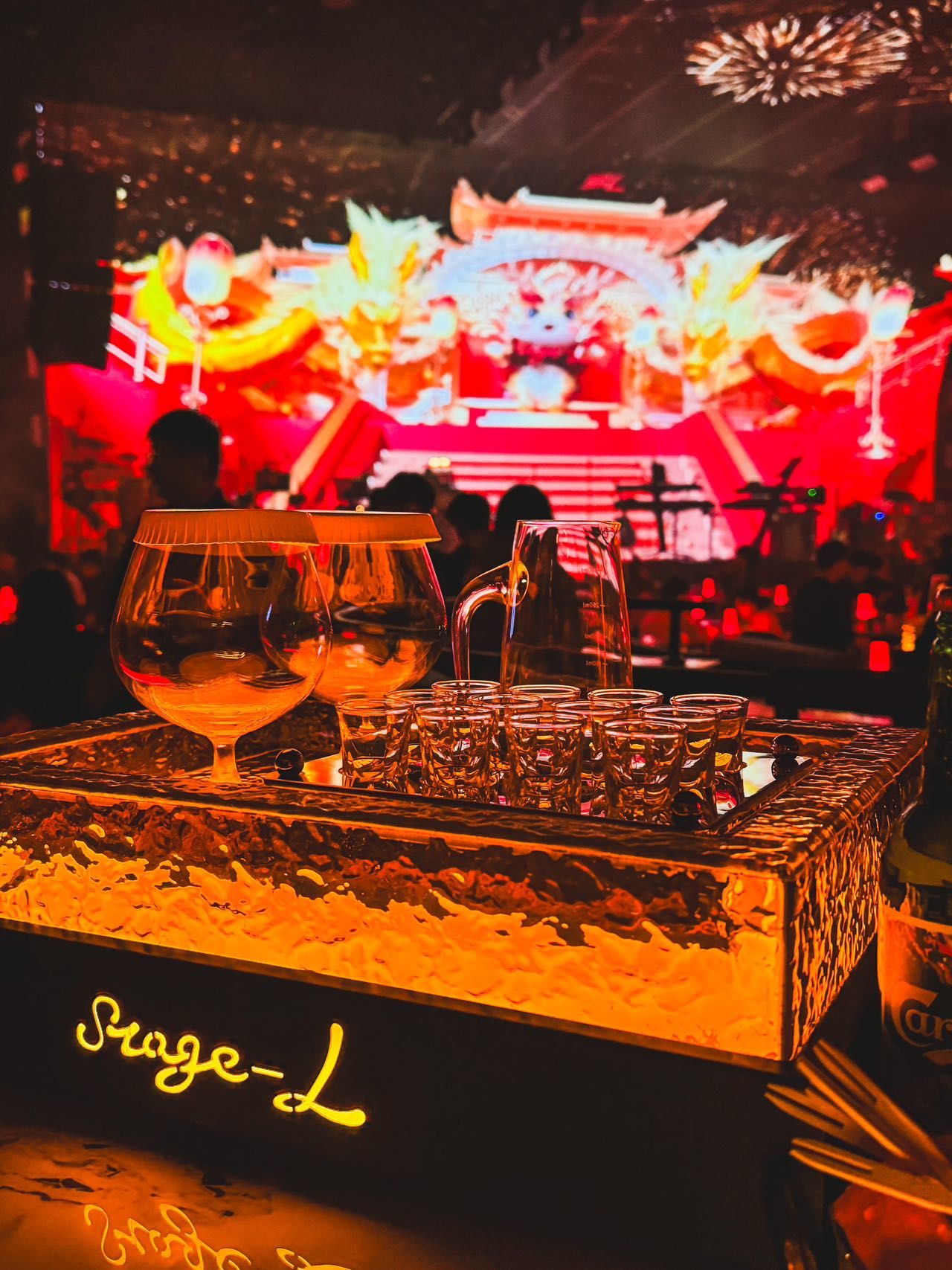 难怪这家酒吧的乐队是我们去过最好的![爱心]