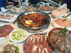 -茅草房·河畔园林火锅