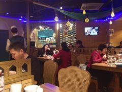 大堂-胖老汉椒麻鸡清真新疆菜(西御街店)