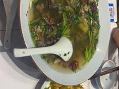 -犇逸·乐山跷脚牛肉·四川现炒(览海店)
