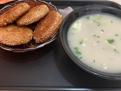 -万红路羊汤烧饼店(将台路店)