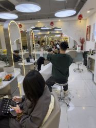 -虫二·专注健康烫染沙龙