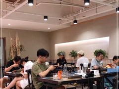 大堂-老谢野馄饨(延安路店)