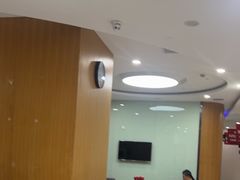 -雅悦齿科(顾村公园店)