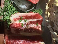 -山川小町·极番烧肉(新地假日广场店)