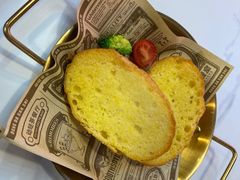 奶油猪-动哒餐室•港式茶餐厅(顺义华联店)