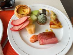-古井假日酒店金桂冠旋转自助餐厅(长江东路店)