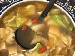 -八两八金·莱芜特色炒鸡(市南漳浦路店)