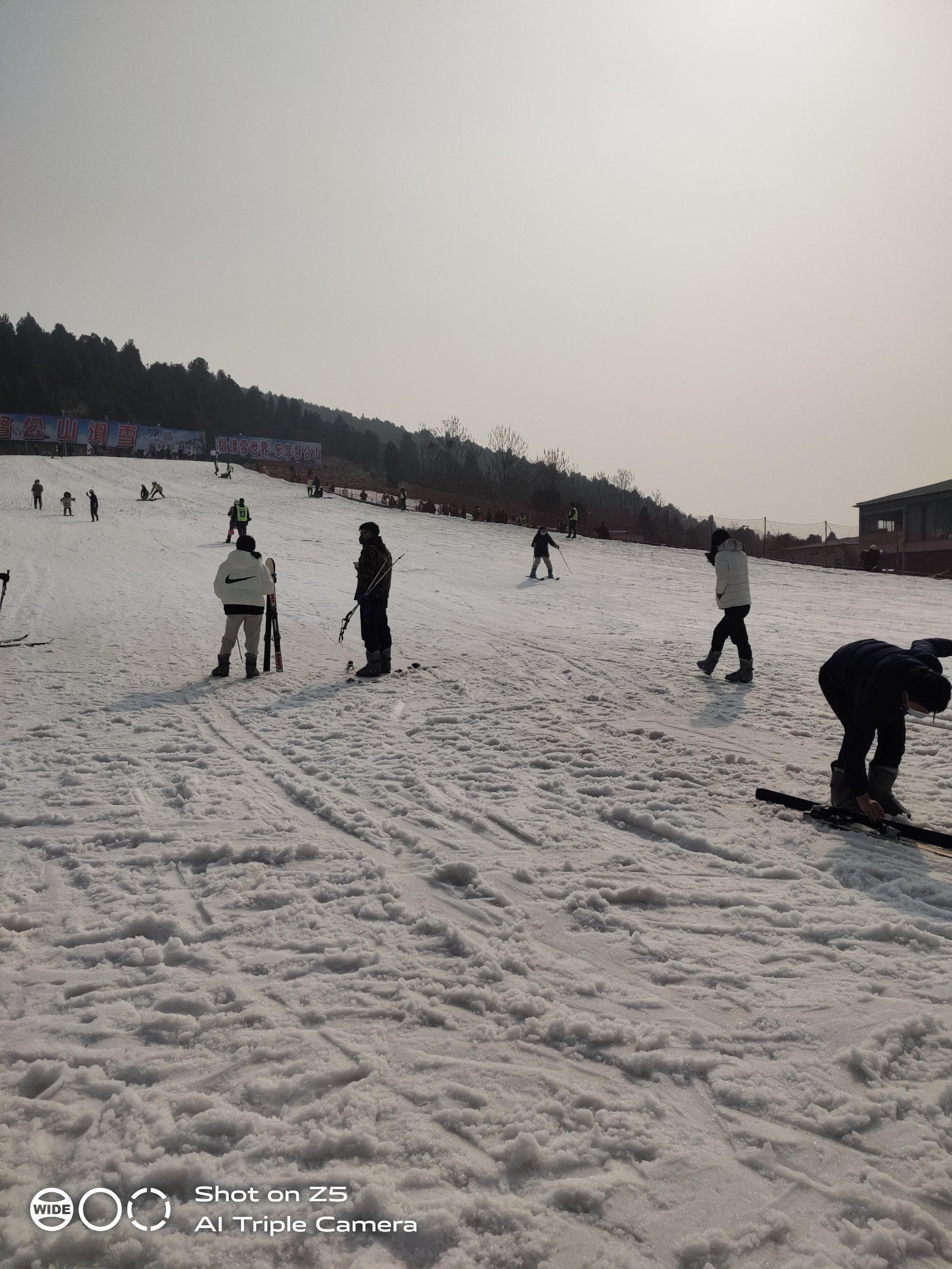 许昌秋湖湿地滑雪图片