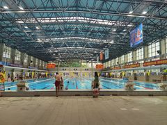 -奥冠体育华师附中恒温游泳馆
