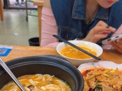 -一家人剪刀面(海伦国际店)