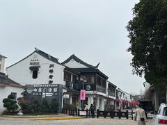 -汇龙潭