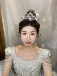 -都市丽人婚纱摄影