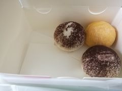 -十三不靠·球酥点心(台东步行街店)